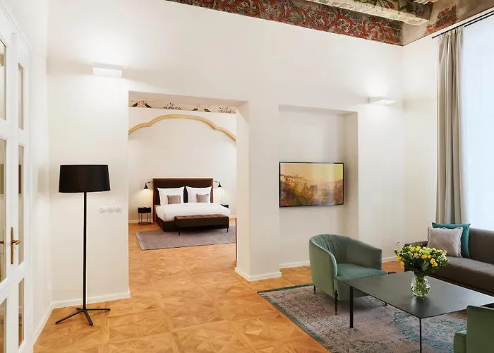 Cube Szálloda 4*