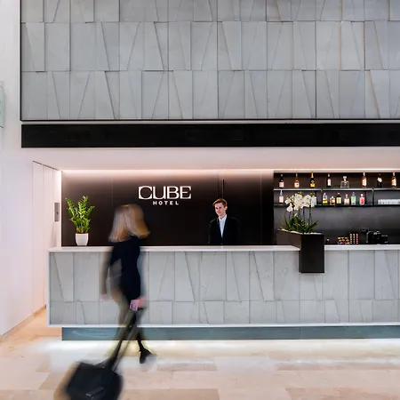 Cube Otel 4*